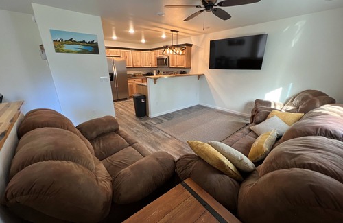 Badger Apartment | New cute clean 4plex w/game rm, centrally located between North Pole & Fairbanks