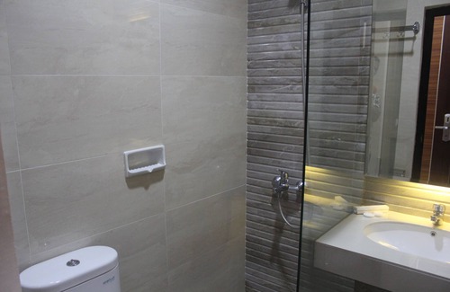 Padang Hotel | New d'Dhave Hotel