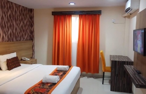 Padang Hotel | New d'Dhave Hotel
