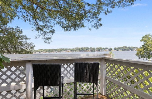 Monticello Apartment | NEW! Dave's Last Resort Lakeside-Cozy Cabin 6