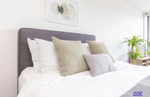 Delft Apartment | New Delft City view central modern family top floor apartment Utopia 20e
