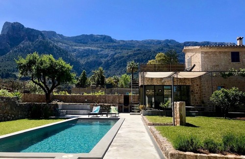 Soller House | NEW: Design house with pool & mountain view | excl. hideaway quiet location near Plaza