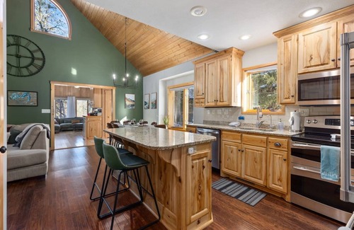 Crosslake House | NEW DESIGN~Summer on Chain of Lakes~Kings~Game Room