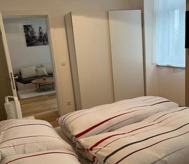 Rudolfsheim-Funfhaus Apartment | New Design Wohnung-Wien