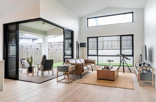 Heathwood House | New Designer Built Boutique Holiday Home Heathwood