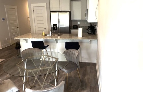 Pine Forest House | New development nice and cozy for a quick get vacation 27 min. from the beach!