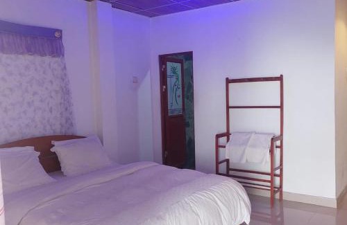 Ella House | New Dream Inn