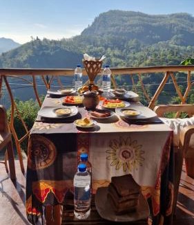 Ella House | New Dream Inn