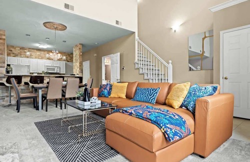 Auburn Hills House | *NEW* DT Auburn Hills Lux Condo