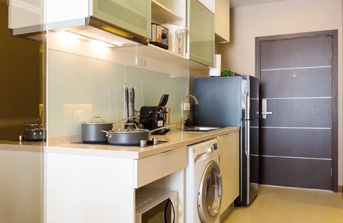 Chang Khlan Condo | 🌟New Elegant 1-BR Near Chiang Mai Night Bazaar/Roof top pool/WIFI