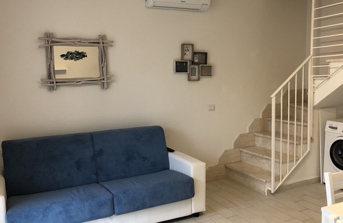Viddalba House | New elegant villa with air conditioning, wi-fi and jacuzzi in the garden P4973