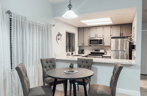 North Highlands House | NEW Entire beautiful 2 bedroom house