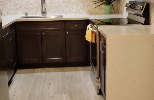 Garden Grove House | New entire Guest house near Disneyland , Knott's Berry Farm and Little Saigon