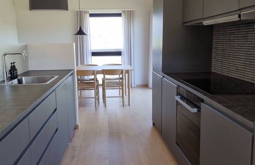 Hjelmeland Cabin | New family-friendly functional cabin on Randøy by the sea - only 1 hour from Preikestolen