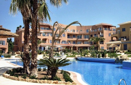 Paphos Apartment | *New* Fantastic Limnaria Gardens 2 Bed Ground Floor Apartment Close to the Beach