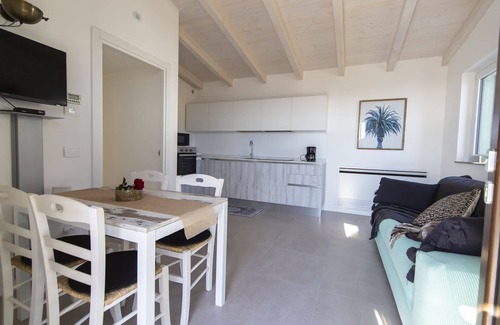 Cipressa Apartment | New flat in Villa with large sea view terrace