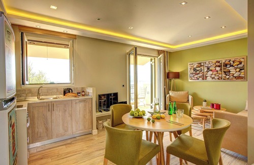 Kefalonia Apartment | * NEW FOR 2016* Exclusive 1 bedroom King Suite with pool and amazing views