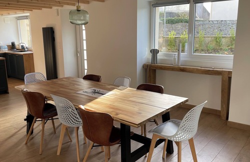 Brignogan-Plage House | New 2025 : Holiday home with jacuzzi - 200m from beach, GR34 and village