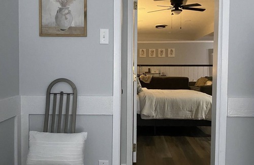 Lexington House | New Fully Renovated 2 bed 1 bath Basement