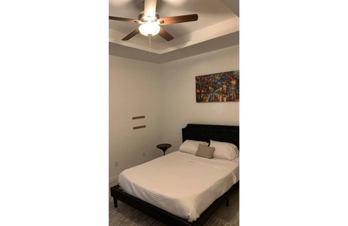 Edinburg Apartment | New: Gated Lux Modern, 2BR/2BA. Wi-Fi, FreeParking