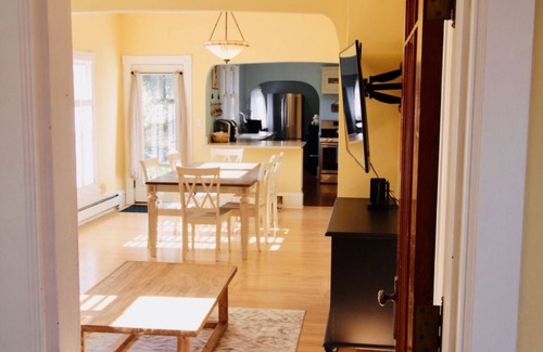 Livingston House | New Gorgeous 2 Bedroom House in Livingston