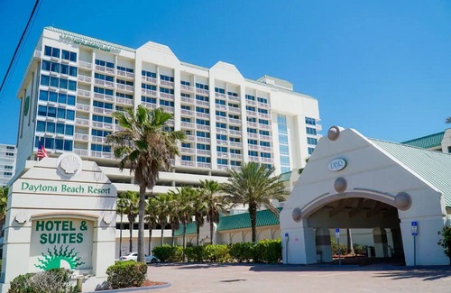 Ortona Park Apartment | NEW Gorgeous Ocean View Studio in Daytona Beach!