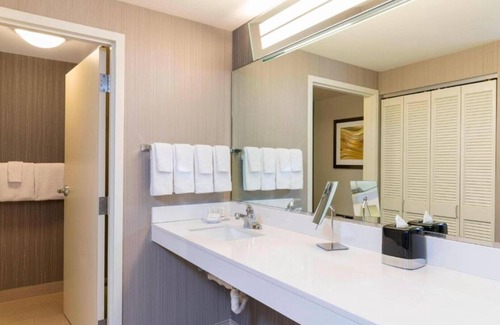 Livermore House | New Guest Rooms! New 1700 Square Foot Fitness Center!