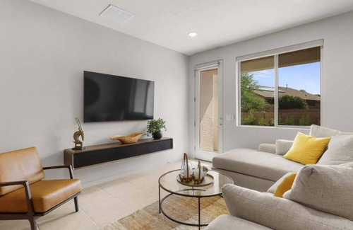 Continental Ranch House | New Home-Charming 3 bedroom home in beautiful Tucson, Marana area & dog friendly