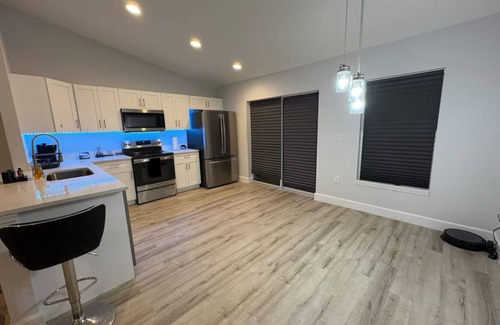 Dunnellon House | New home, lake park less then 1min. The World Equestrian Center 15 minutes away.