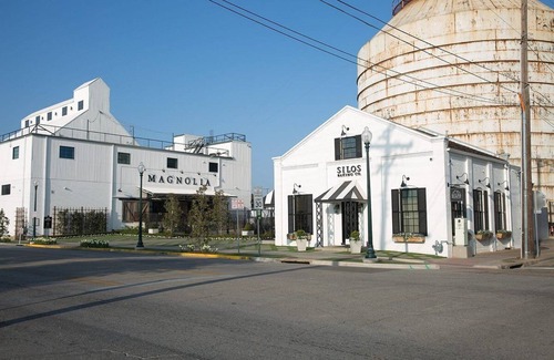 Waco House | New Home Near Baylor Campus, Athletic Complex, and Waco's Silos.