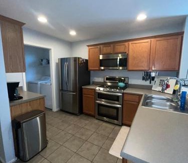 Austin House | New Home with King Bed and 3 Bedrooms Fire-pit Minutes to Cota and Tesla