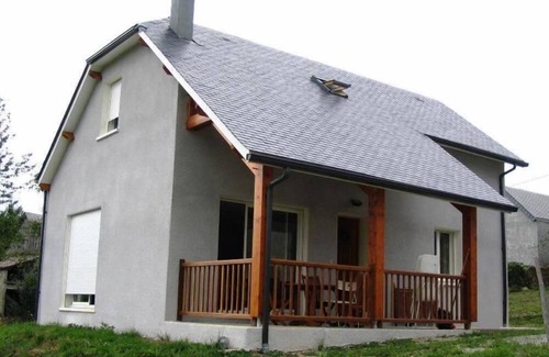 Uzer House | New house any comfort in calm village with view on mountain close.
