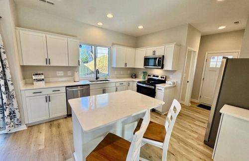 High Point House | New House! Close to HPU & HPMKT