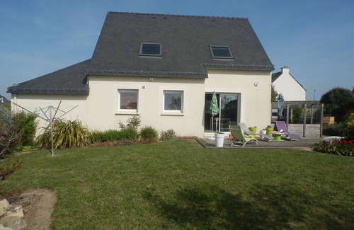 Erdeven House | New house in a picturesque village and calms