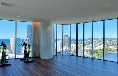 Broadbeach Apartment | NEW impressive 180° river view 1 bed apt with pool 47F