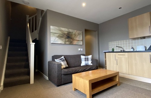 Ellon Hotel | New Inn Hotel