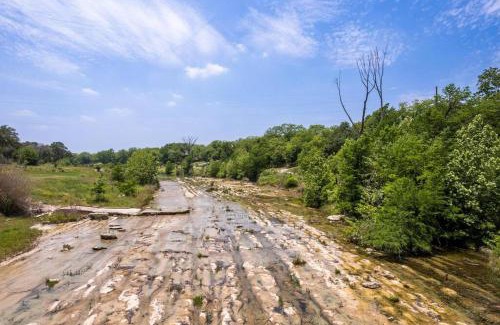 Wimberley House | NEW! Ladybug @ Firefly Grove w/Blanco River Access