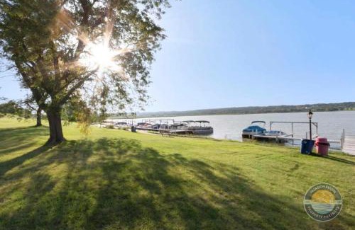 Lake Geneva House | New Lake Como Condo with Lake Views