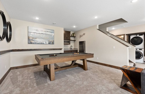 Nisswa Villa | NEW Lake View Loft - 5 Bedroom Home on Beautiful Gull Lake w/4-Seasons of Fun!