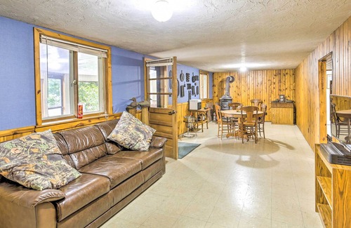Le Sueur County House | NEW! Lakefront Cleveland Home w/ Covered Hot Tub!
