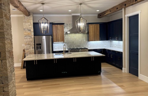 Burnet House | New Lakehouse Retreat - Lake Buchanan 4500sf 6 Bedrooms 2 Patios and Firepit