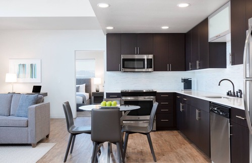Walnut Creek Apartment | *New Listing* 24/7 Service | Outdoor Resort & Business Amenities