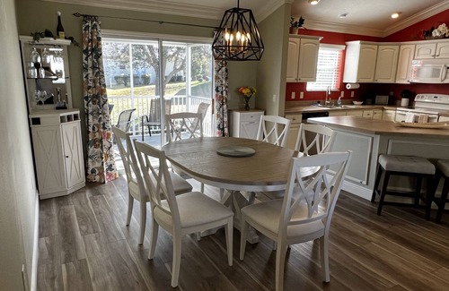 Hadley House | NEW Listing 3 Bedroom Split Design with 2 Bathrooms near Fort Sumter