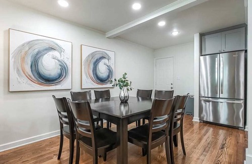 West Plaza House | New Listing! 4 Bdrm Plaza Charmer! Pet Friendly!