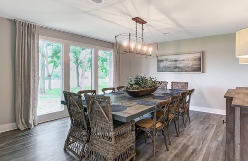 Northport House | New Listing! 5 Bed 5 Bath 20 Min to UA, Flat Lot on Lake Tuscaloosa