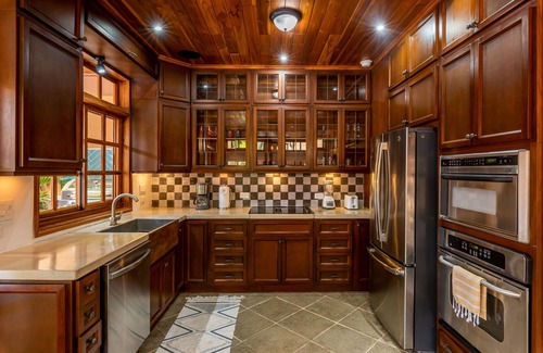 Tamarindo Villa | NEW-LISTING-Beautiful Villa Steps From The Beach.