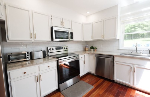 Windham House | (New Listing) Beautiful mountain home on private road