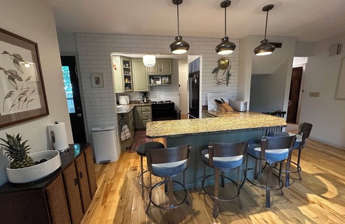 Alexandria House | New Listing! Bent Oak on Little Darling, A Home on Alexandria's Chain of Lakes