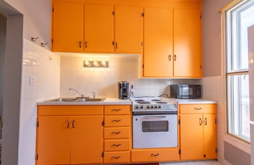 Laramie House | New Listing! Bright Bohemian Stay