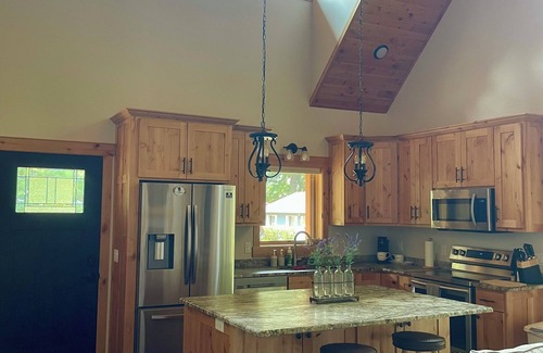 Nisswa House | New Listing Gull Lake East Side 1bed/1bath w/loft guesthouse in charming Nisswa